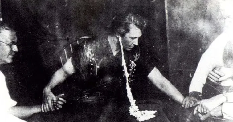 Mina Crandon - Ectoplasm